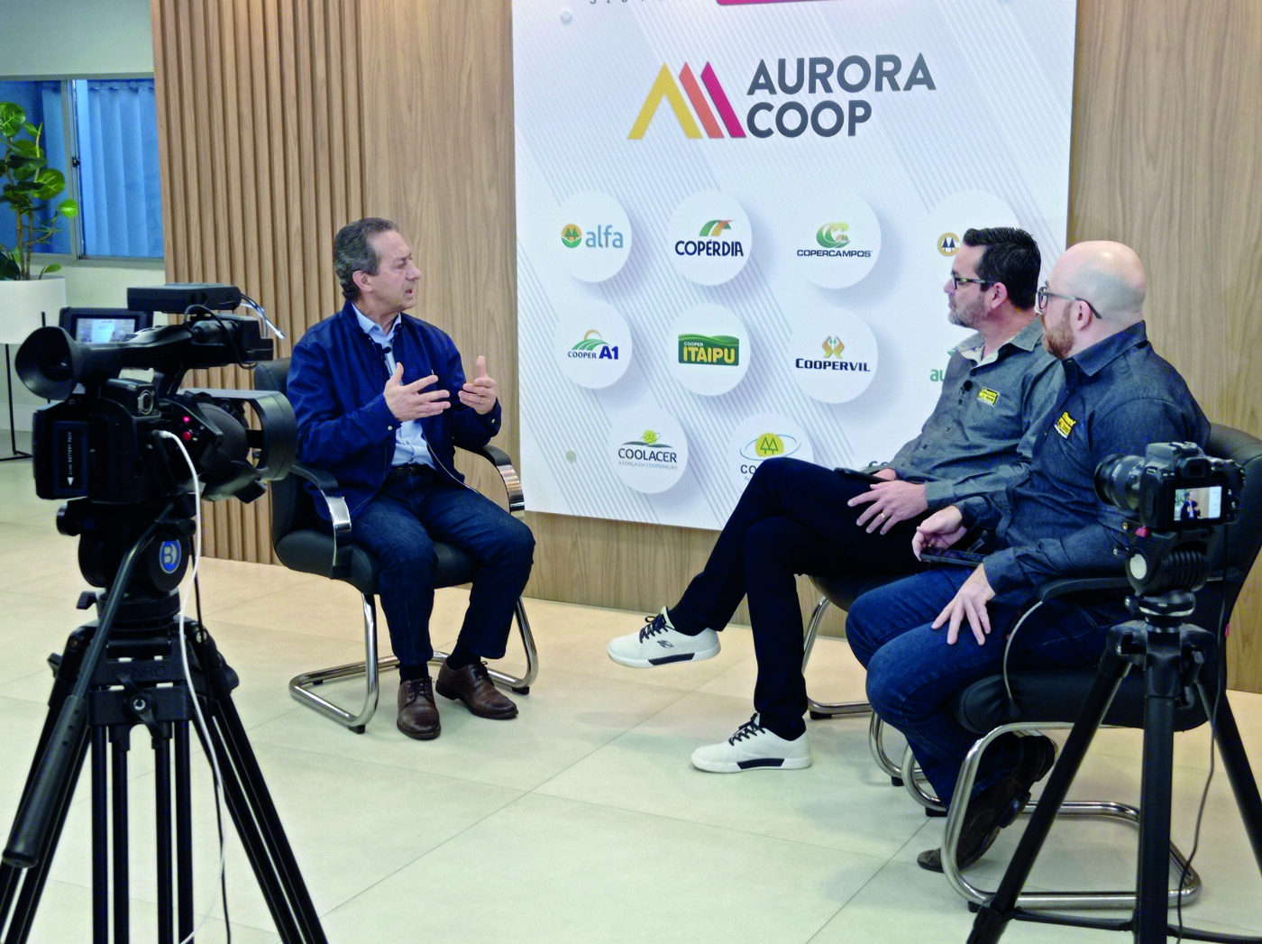 Com 65 mil produtores, cooperativa Aurora fatura R$ 22 bilhões em 2022 -  Forbes